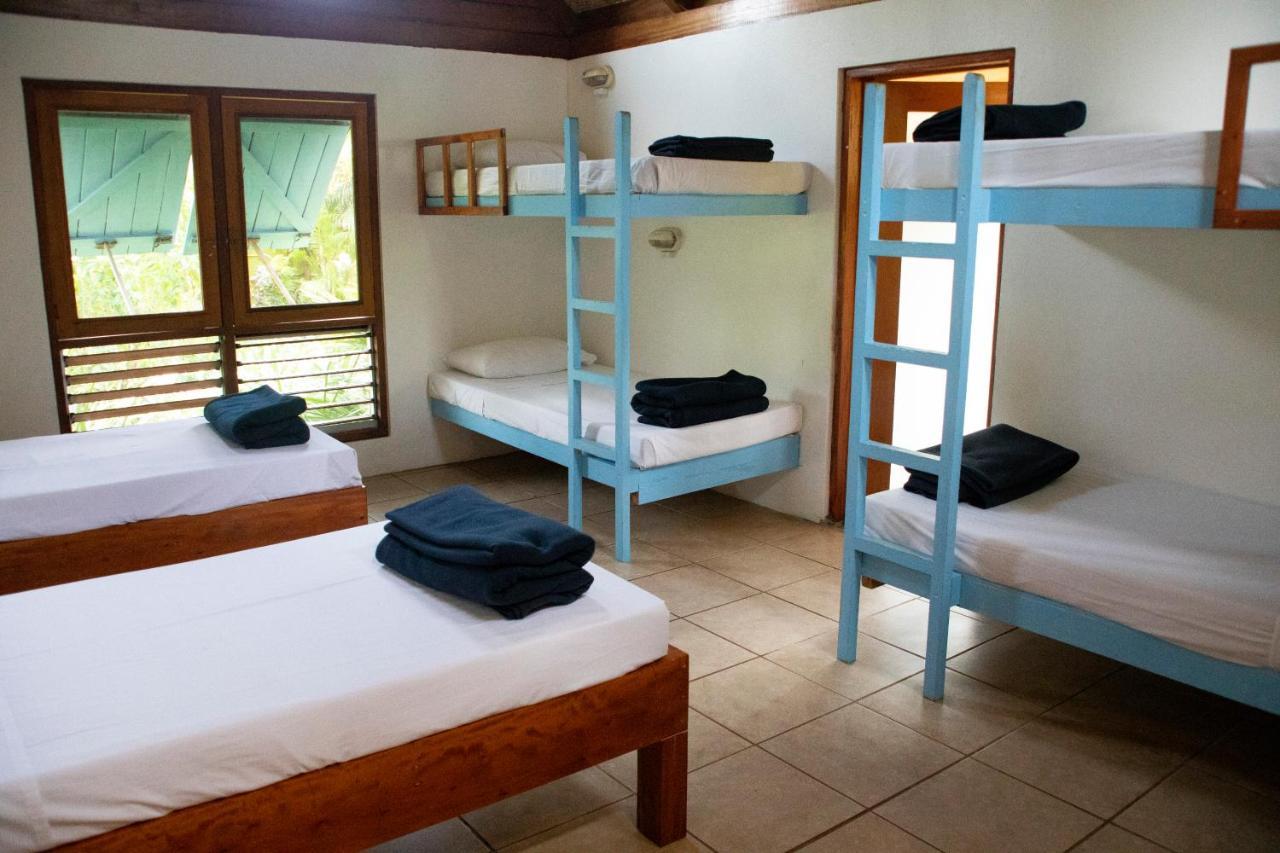 Beachouse Resort Namatakula Esterno foto